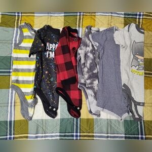 💙 Bundle of 6 Garanimals Baby Onesies